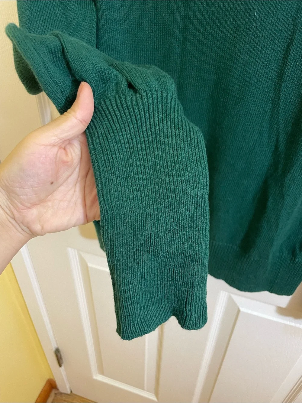 Banana Republic classic crewneck